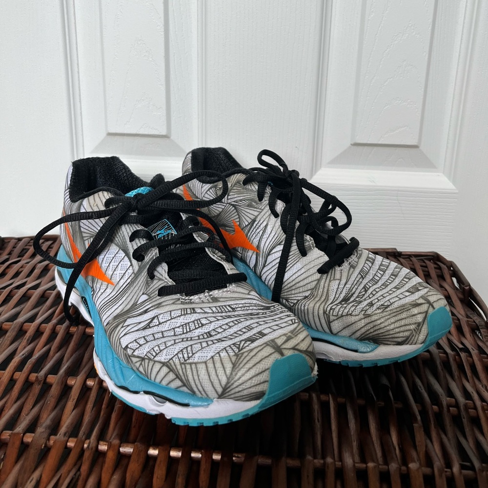 Mizuno Running Shoes